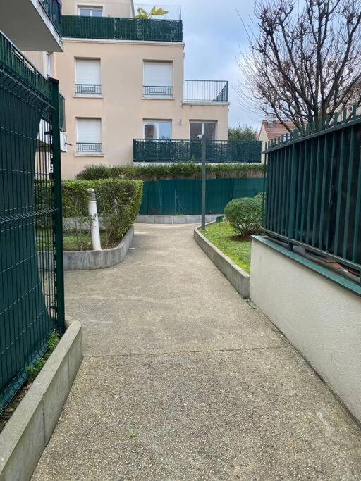Appartement Luxueux 70M2, 2 Chambres Argenteuil Ngoại thất bức ảnh
